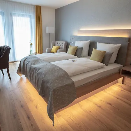 Hoopen Restaurant Deele 4* Warburg