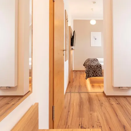 Hoopen Restaurant Deele 4*