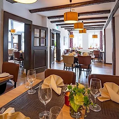 Hoopen Restaurant Deele 4* واربورغ