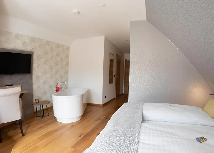 酒店 Hoopen Restaurant Deele 瓦尔堡