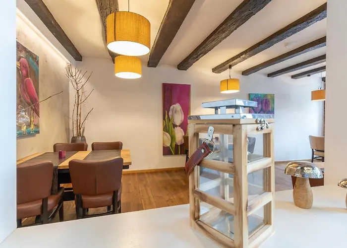 Hoopen Restaurant Deele 酒店