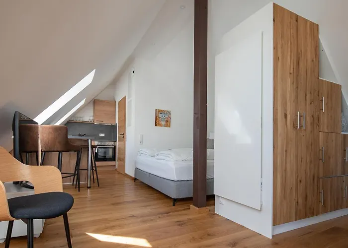 酒店 Hoopen Restaurant Deele 瓦尔堡