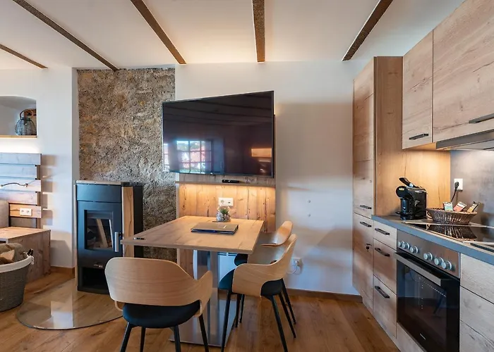 Hoopen Restaurant Deele 酒店 4*