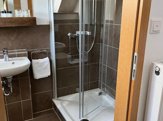 Hoopen Restaurant Deele 4*