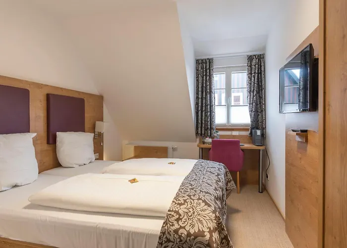 Hoopen Restaurant Deele 酒店 瓦尔堡