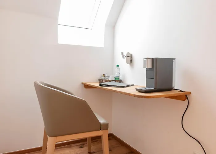 Hoopen Restaurant Deele 4*