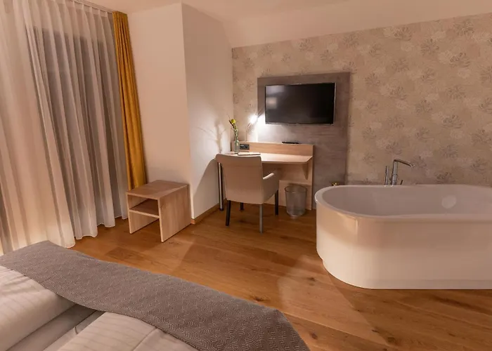 Hoopen Restaurant Deele 酒店