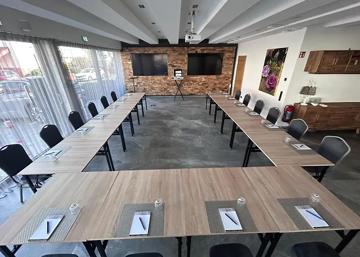 Hoopen Restaurant Deele 酒店