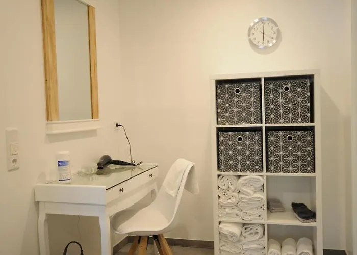 酒店 Hoopen Restaurant Deele 4*